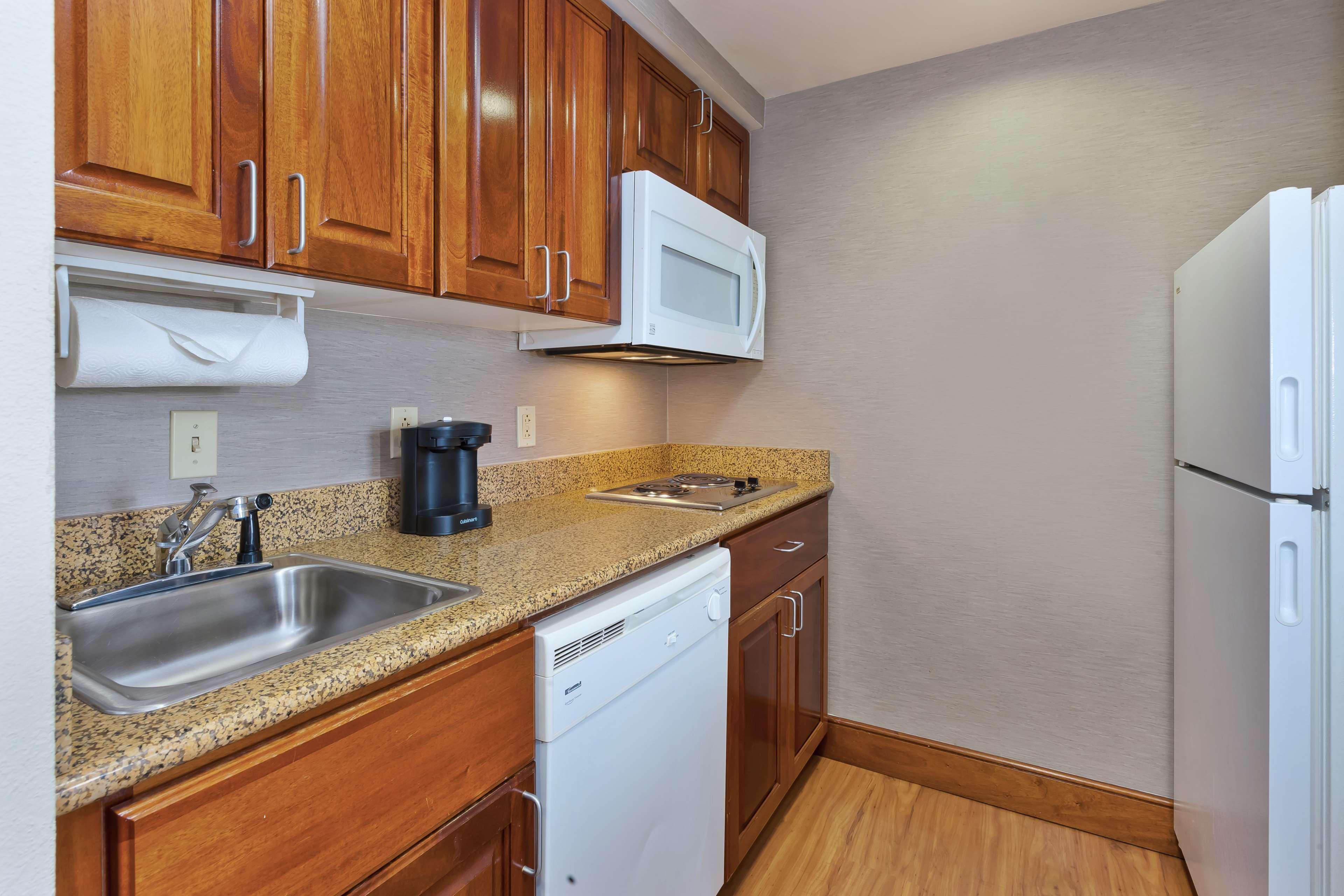 Homewood Suites By Hilton Chesapeake - Greenbrier Exterior foto